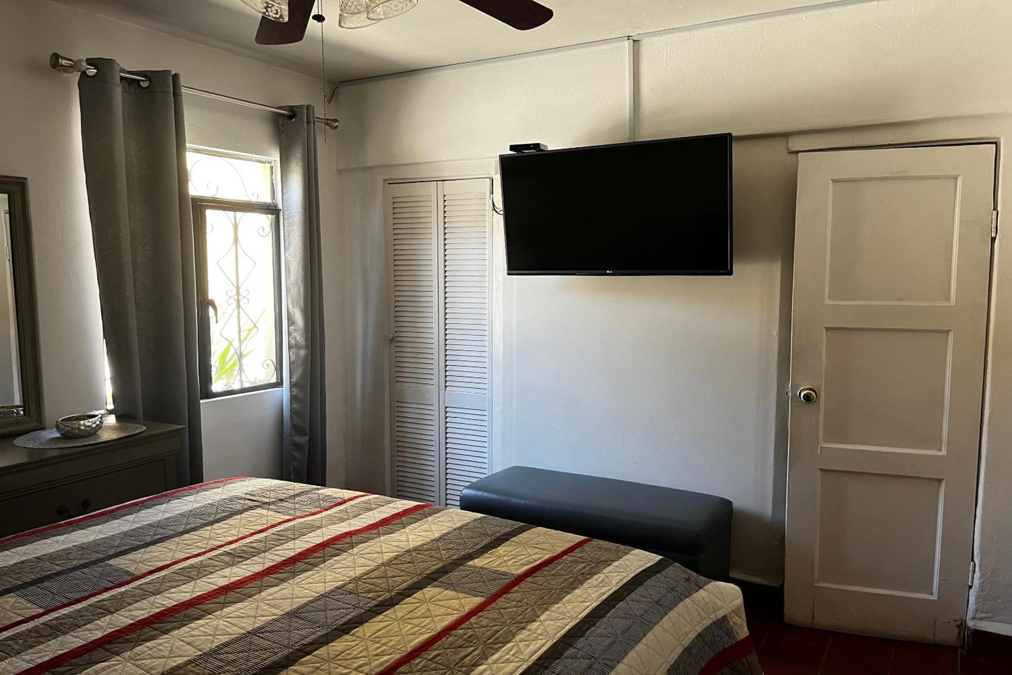 Oyo Hotel Linda ติฮัวนา ภายนอก รูปภาพ